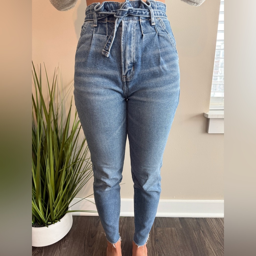 Hollister High Rise Blue Jeans